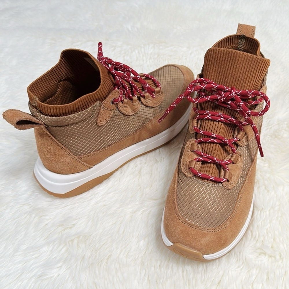 NEW Nurture by Lamaze Water Resistant Sneaker